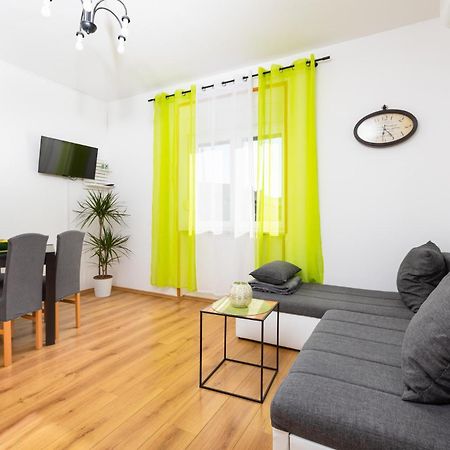 Apartman Volaric Apartment คิร์ก ภายนอก รูปภาพ