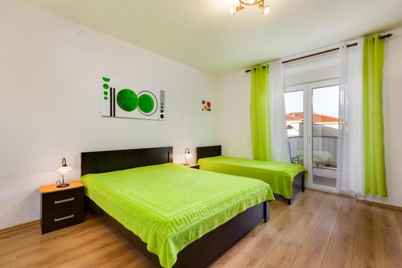Apartman Volaric Apartment คิร์ก ภายนอก รูปภาพ